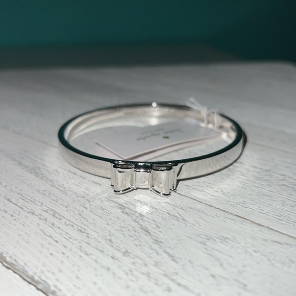 Kate Spade Moon River Silver Bangle bracelet NWT - Picture 8 of 8
